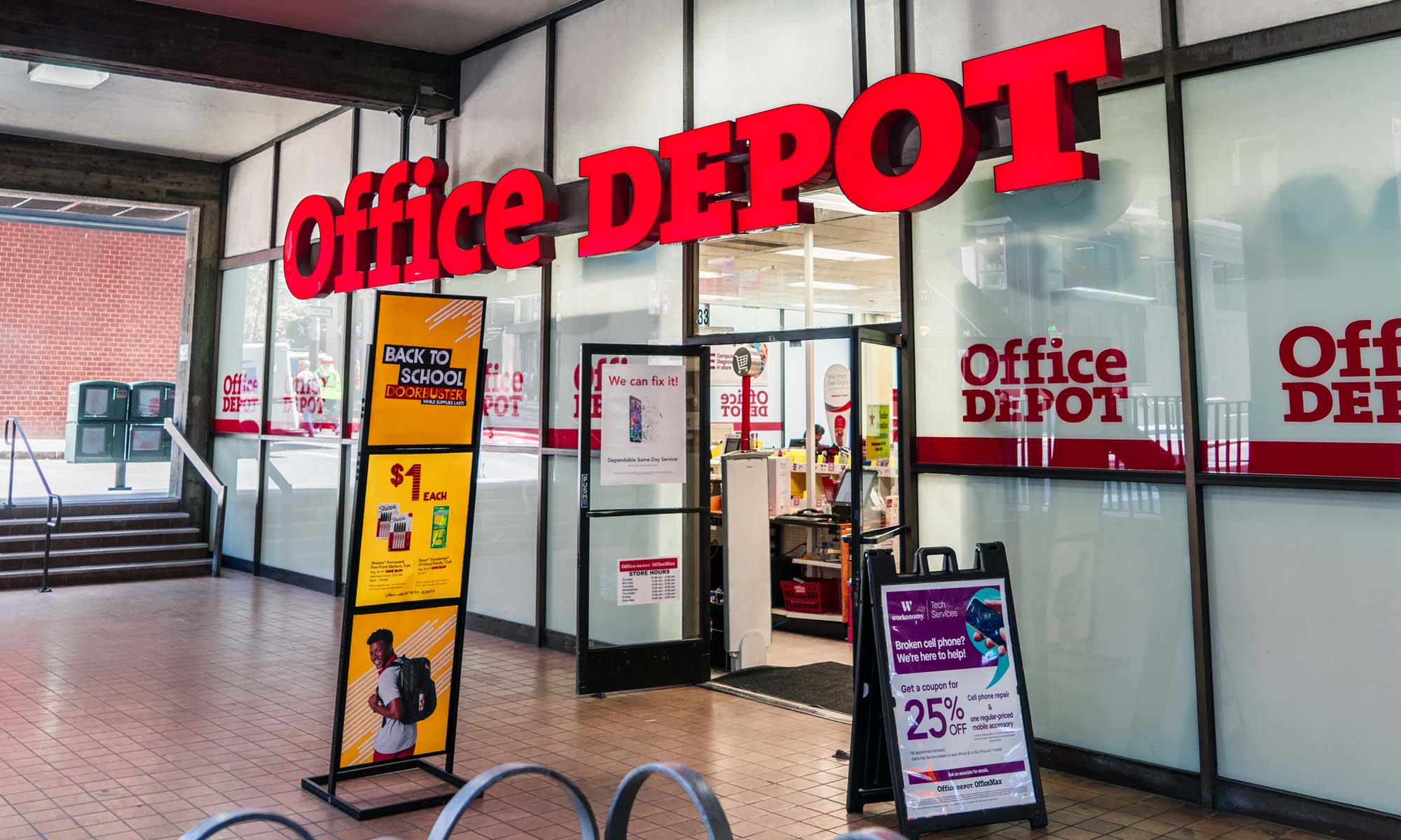 Descubrir 67+ imagen un office depot cerca de aquí